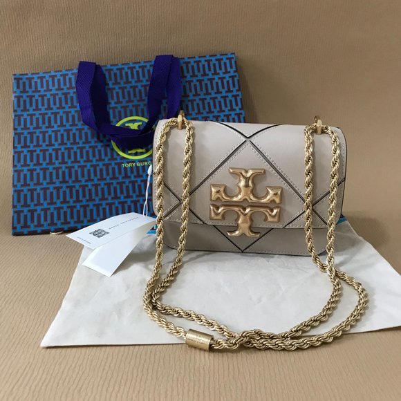 Tory Burch Eleanor small Diamond Quilt Shoulder Bag Color, White - Picture 3 of 13